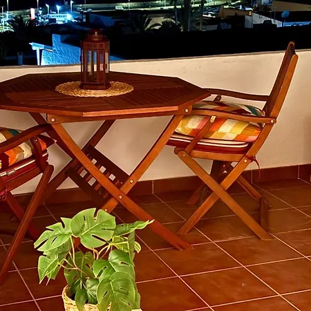 Apartmán Chao Volcano Sea View, Heated Pool, Ac Puerto del Carmen (Lanzarote)
