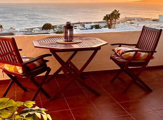 Apartment Chao Volcano Sea View, Heated Pool, Ac Puerto del Carmen (Lanzarote)