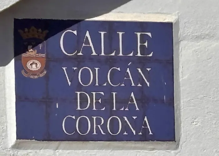 Chao Volcano Sea View, Heated Pool, Ac Apartament Puerto del Carmen (Lanzarote)