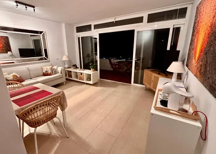 Apartment Chao Volcano Sea View, Heated Pool, Ac Puerto del Carmen (Lanzarote)